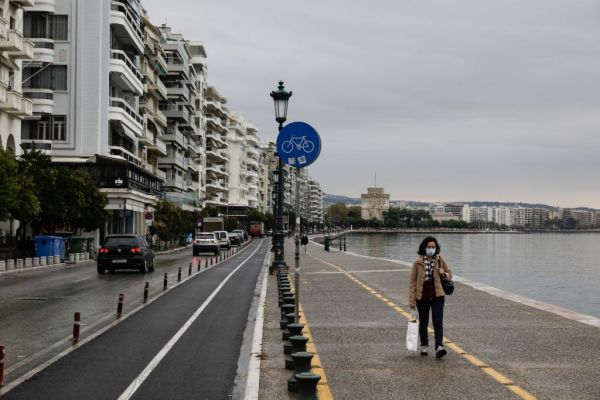 Κοροναϊός – Βασιλακόπουλος : Θα βγάλουμε τον χειμώνα με επαναλαμβανόμενα lockdown