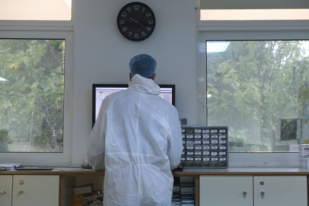 ΠΟΕΔΗΝ : Νεκρή από κοροναϊό 58χρονη νοσηλεύτρια στη Δράμα