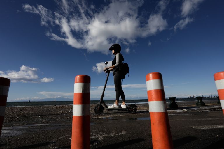 Υπουργείο Μεταφορών: Σε δημόσια διαβούλευση το σχέδιο νόμου για οχήματα μικροκινητικότητα
