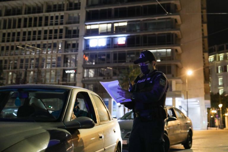 Lockdown : Ποιοι μπορούν να μετακινηθούν εκτός νομού