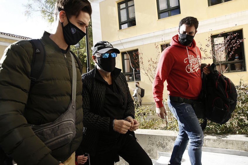 Νότης Σφακιανάκης : Ποινική δίωξη του άσκησε ο Εισαγγελέας για οπλοκατοχή και ναρκωτικά