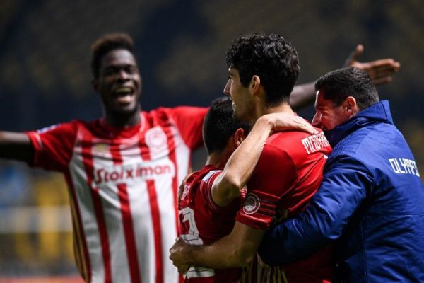 Στην κορυφή ο Ολυμπιακός, δεύτερος ο ΠΑΟΚ – Η βαθμολογία και το πρόγραμμα της Superleague