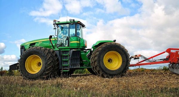 Σχέδια Βελτίωσης: Νέα μέτρα για την επιτάχυνση των αγροτικών επενδύσεων