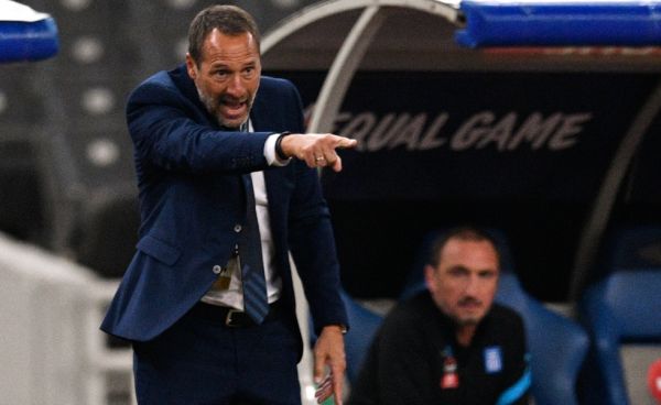 Φαν Σιπ : «Μπορούμε να πάρουμε δύο νίκες»