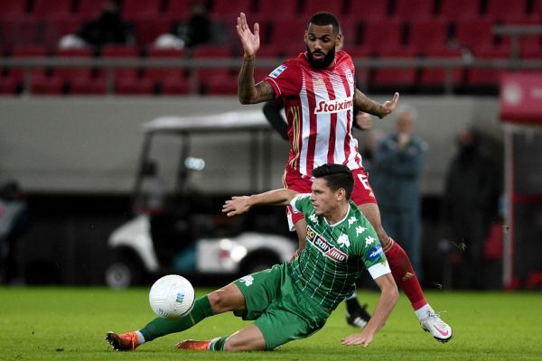 Μόνος πρώτος ο Ολυμπιακός – Η βαθμολογία και το πρόγραμμα της Superleague