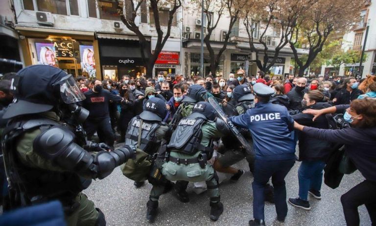 Το ιερό και το πολιτικό