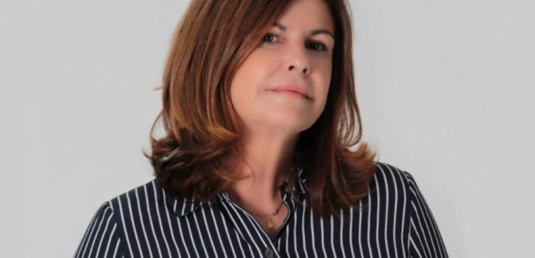 Αλεξία Έβερτ : Παραιτήθηκε μετά τα σχόλια για τους «διαδηλωτές τρωκτικά»