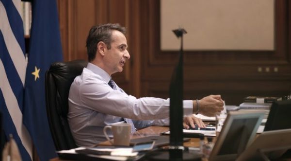 After news of vaccine PM calls for vigilance, talks with fellow leaders on COVID-19 strategies