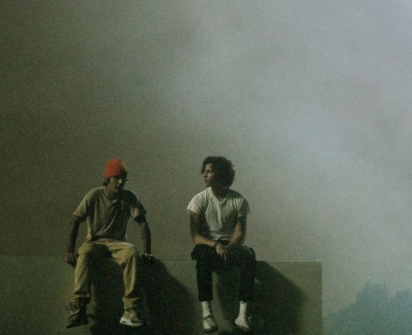 Τζάστιν Μπίμπερ και Σον Μέντες ενώνουν τις φωνές τους στο «Monster»