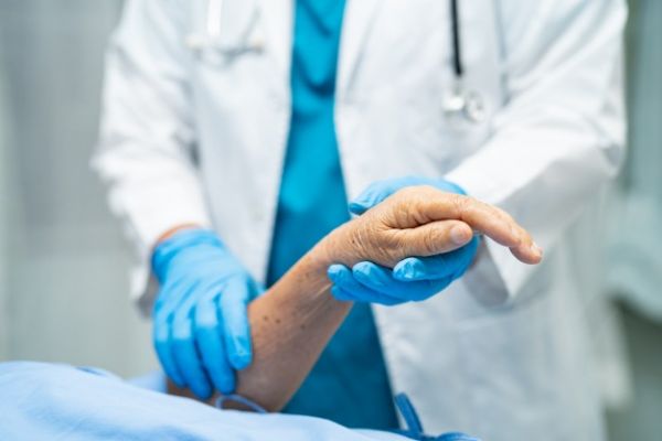 Editorial To Vima: The new coronavirus and immunity to the pain (of others)