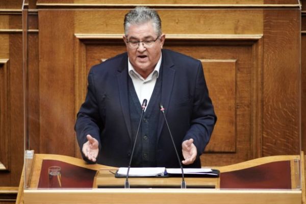 Κουτσούμπας σε Μητσοτάκη: Απογειώσατε το παραλήρημα για την πορεία του Πολυτεχνείου