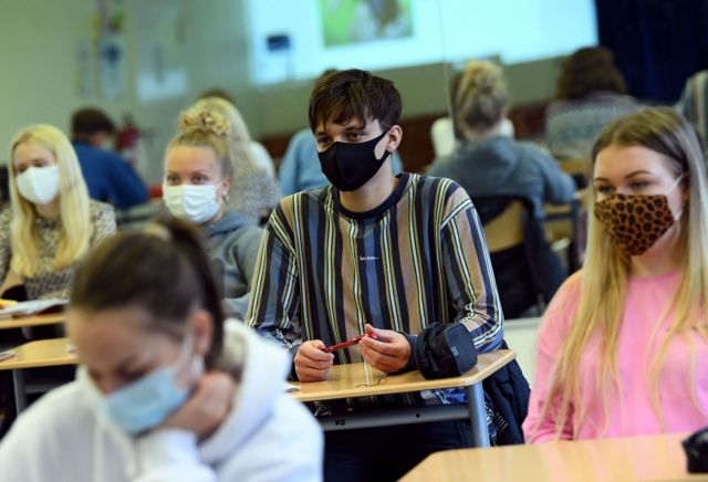 Κοροναϊός – Γερμανία : Πάνω από 300.000 μαθητές και 30.000 δάσκαλοι σε καραντίνα