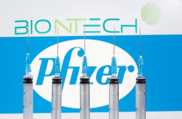 BioNTech : Πιθανή η έγκριση του εμβολίου στα μέσα Δεκεμβρίου