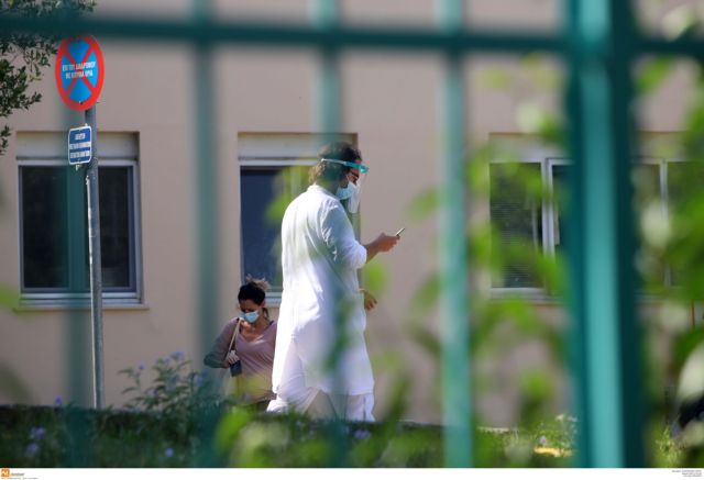 Κοροναϊός : Δραματική η κατάσταση στο ΑΧΕΠΑ - Γεμίζουν οι ΜΕΘ στα νοσοκομεία της Θεσσαλονίκης