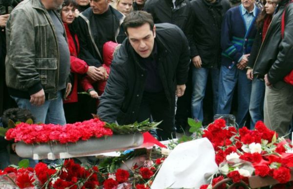 Πολυτεχνείο : Επικοινωνία Τσίπρα με τους αρχηγούς της αντιπολίτευσης