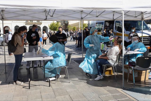 Κοροναϊός : Η γεωγραφική κατανομή των κρουσμάτων – Συναγερμός σε Λάρισα, Πέλλα, Μεσσηνία