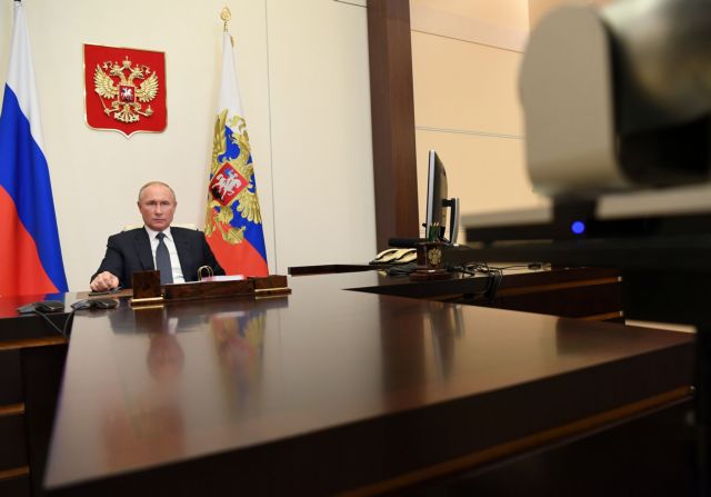 Sun : Ο Πούτιν έχει εξώγαμη κόρη με πρώην καθαρίστρια που έγινε εκατομμυριούχος