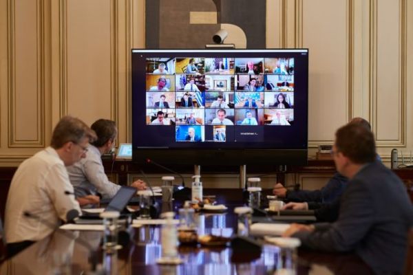 Σε εξέλιξη η συνεδρίαση του Υπουργικού Συμβουλίου – Ποια θέματα συζητούνται
