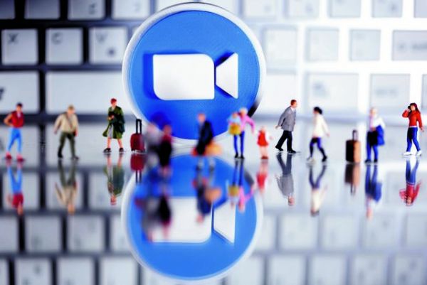 Κοροναϊός : Το εμβόλιο έρχεται, η μετοχή της Zoom γκρεμίζεται