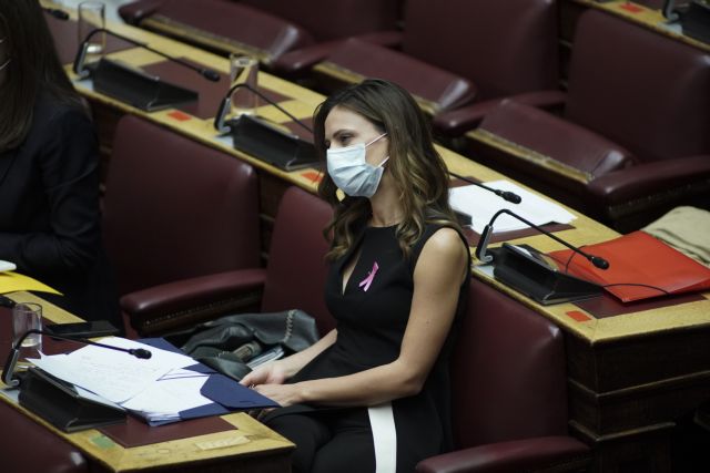 Αχτσιόγλου για ανακοινώσεις Σταϊκούρα – Βρούτση : Ντράπηκε και η ντροπή