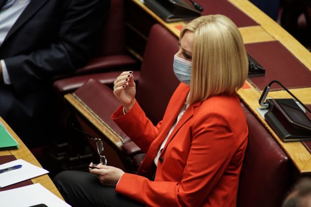 Γεννηματά : Μεγάλες ευθύνες της κυβέρνησης που φτάσαμε τόσο γρήγορα στο δεύτερο κύμα κοροναϊού