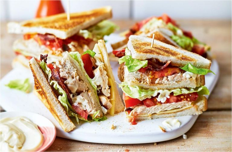 Η χαμένη δόξα του… club sandwich και η «δικτατορία» του bao bun