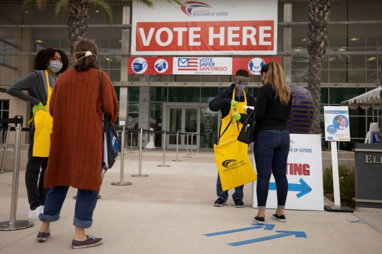Προεδρικές εκλογές ΗΠΑ : Mυστηριώδη τηλεφωνήματα καλούσαν τους πολίτες να μείνουν σπίτι και να μην ψηφίσουν