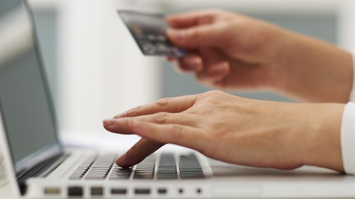 Συνήγορος Καταναλωτή: Τι πρέπει να προσέχουν οι καταναλωτές στις ηλεκτρονικές αγορές