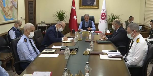 Επιμένει στις παράνομες αξιώσεις της η Άγκυρα – Προκλητικές δηλώσεις Ακάρ για Ανατ. Μεσόγειο και Κυπριακό