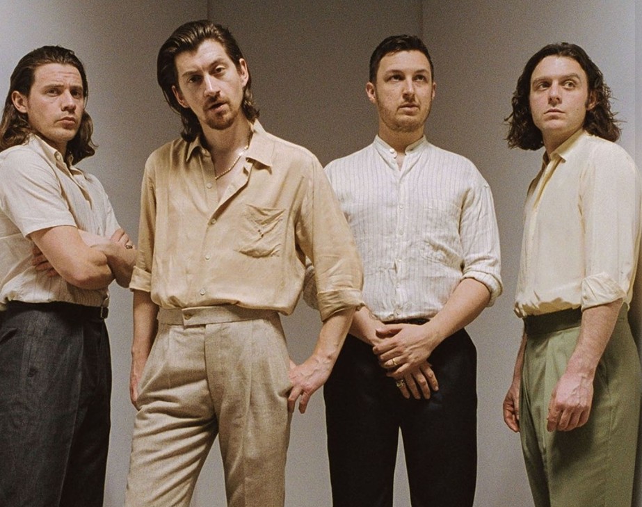 Arctic Monkeys : Σε άλμπουμ η συναυλία τους στο Royal Albert Hall