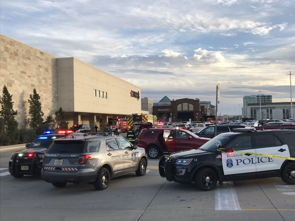 ΗΠΑ : Αναφορές για πυροβολισμούς και τραυματίες σε εμπορικό κέντρο στο Ουισκόνσιν