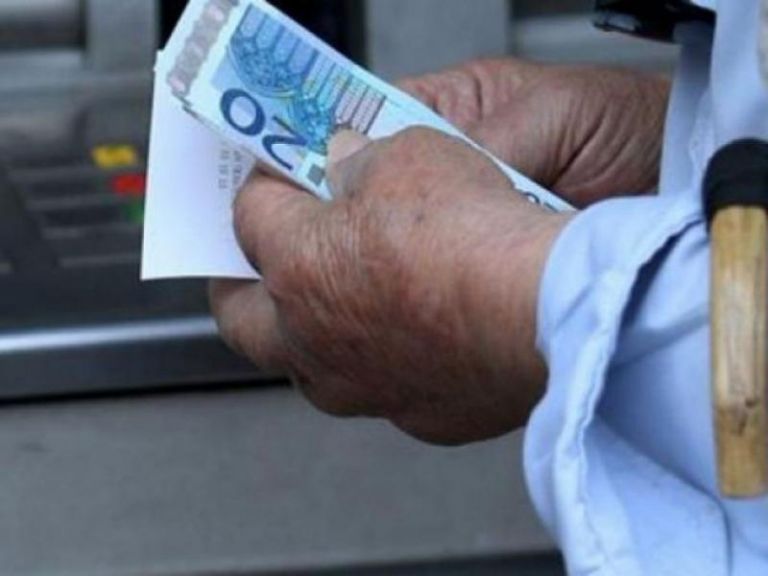 Συνταξιούχοι: Οι αυξήσεις και τα αναδρομικά του Δεκεμβρίου