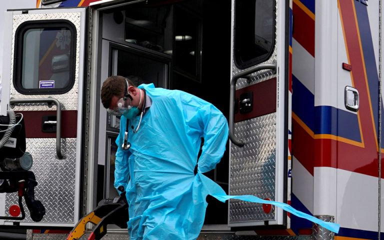 Πρωτοφανής βόμβα κοροναϊού στις ΗΠΑ (και στον κόσμο) : Πάνω από 100.000 κρούσματα ημερησίως