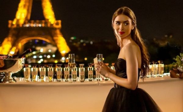 Emily in Paris : έτσι θα προσαρμόσεις στο στιλ σου τα εντυπωσιακά outfits της σειράς