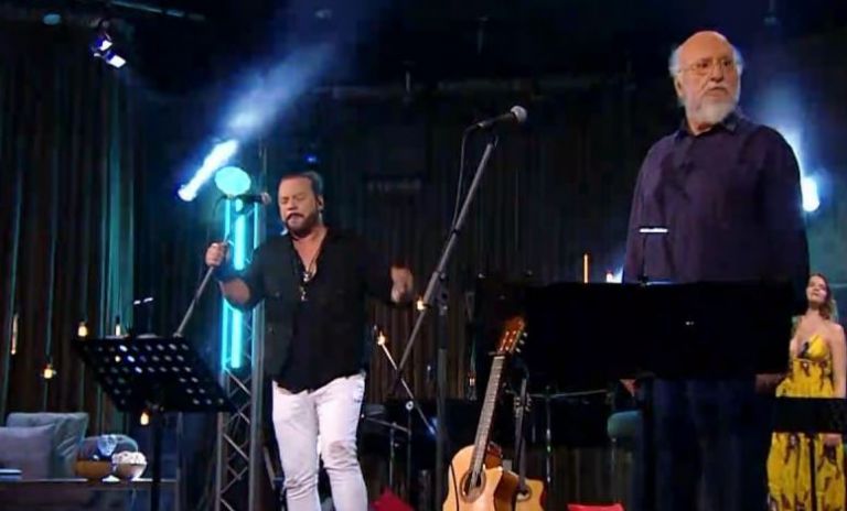 Διονύσης Σαββόπουλος και Χρήστος Δάντης στη σκηνή του MEGA