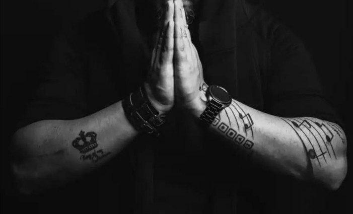 Κοροναϊός: Πώς έχασε τη μάχη με τον φονικό ιό ο 39χρονος DJ μετά από 21 ημέρες νοσηλείας