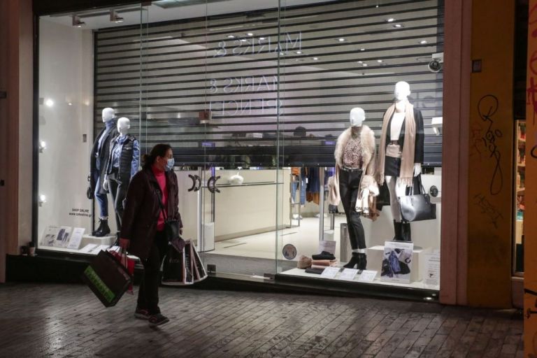 Κοροναϊός : Ελπίδες για αποκλιμάκωση κρουσμάτων για να «ανοίξει» η οικονομία