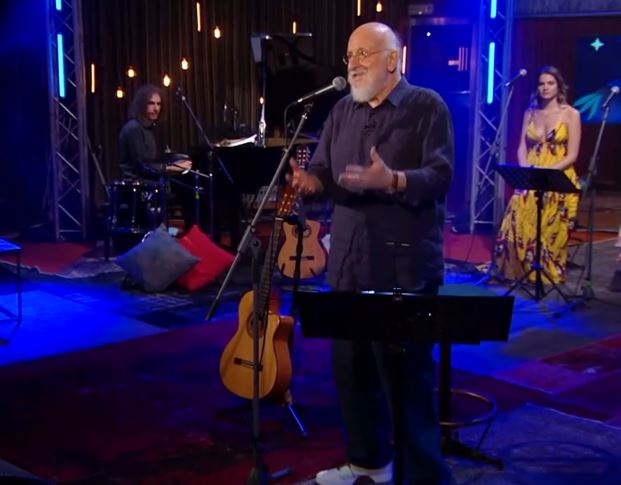 Σπίτι με το MEGA: «Άδεια μου αγκαλιά» του Nick Cave από τον Διονύση Σαββόπουλο