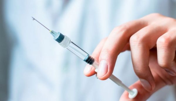 Κοροναϊός – ΗΠΑ : Εγκρίθηκε το πρώτο φάρμακο αντισωμάτων