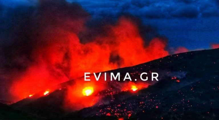 Εύβοια: Μεγάλη φωτιά στο Ρεούζι – Καίει δάσος