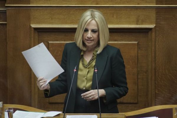 Κοροναϊός – Γεννηματά : Επικίνδυνη η 6μηνη κυβερνητική αδράνεια για τον συνωστισμό στα ΜΜΜ