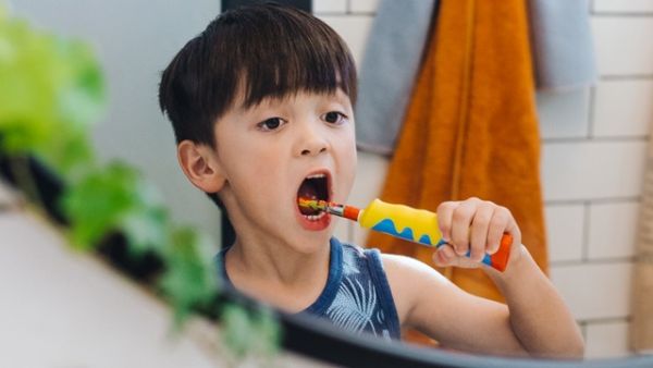 Black Friday και lockdown εκτόξευσαν τις ηλεκτρονικές παραγγελίες για καταναλωτικά αγαθά