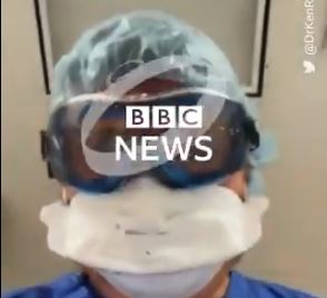 ΗΠΑ : Γιατρός αναπαριστά τις τελευταίες στιγμές ασθενή με κοροναϊό