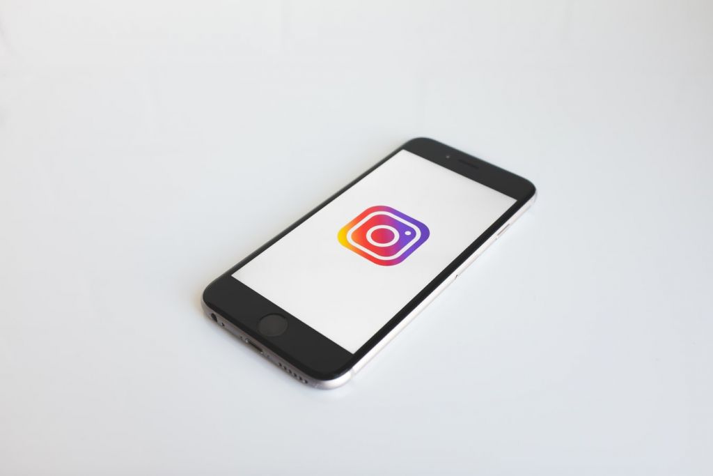 Το Instagram καλεί τους πολίτες των ΗΠΑ να ψηφίσουν την επόμενη των εκλογών