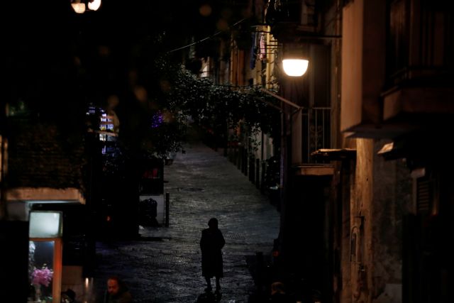 Κοροναϊός : Θετικοί σχεδόν οι 12 στους 100 Ιταλούς σύμφωνα με τα διαγνωστικά τεστ