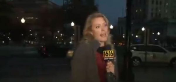 Αμερικανικές εκλογές : Ρεπόρτερ δεν γνωρίζει ότι είναι στον αέρα και είπε την… αλήθεια της