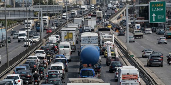 Lockdown : «Μεγάλη φυγή» Αθηναίων στην επαρχία φοβάται η ΕΛ.ΑΣ.
