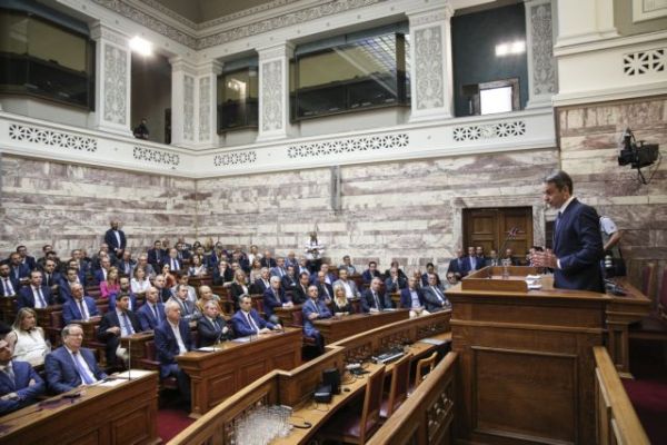 Ο Μητσοτάκης συγκαλεί εκτάκτως την ΚΟ της ΝΔ με τηλεδιάσκεψη την Τρίτη το μεσημέρι