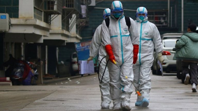 Ο κοροναϊός «θερίζει» τη χώρα – Εκατόμβη νεκρών τον «μαύρο» Νοέμβριο