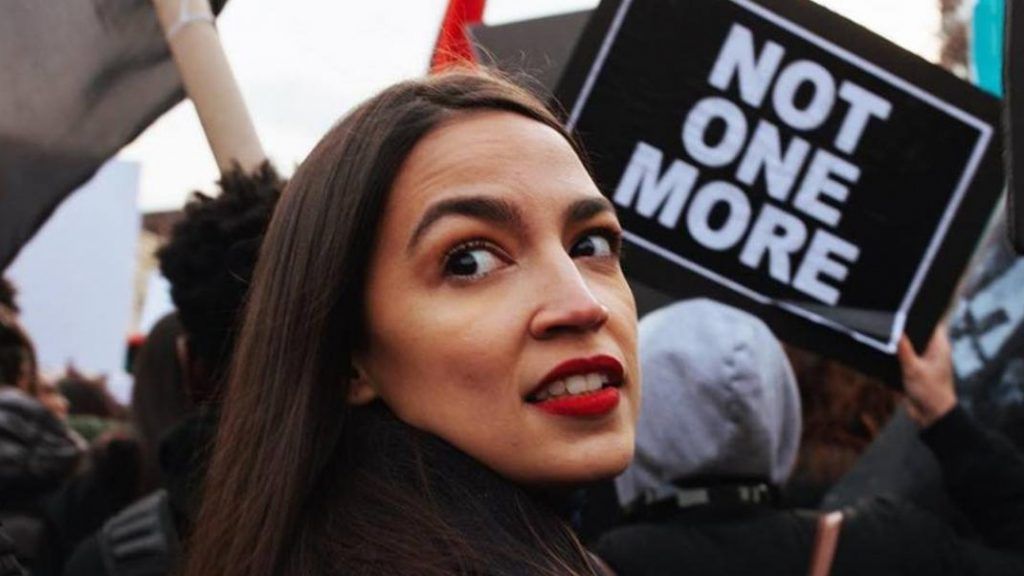 Εκλογές ΗΠΑ : Επανεξελέγη η Αλεξάντρια Οκάζιο – Κόρτες